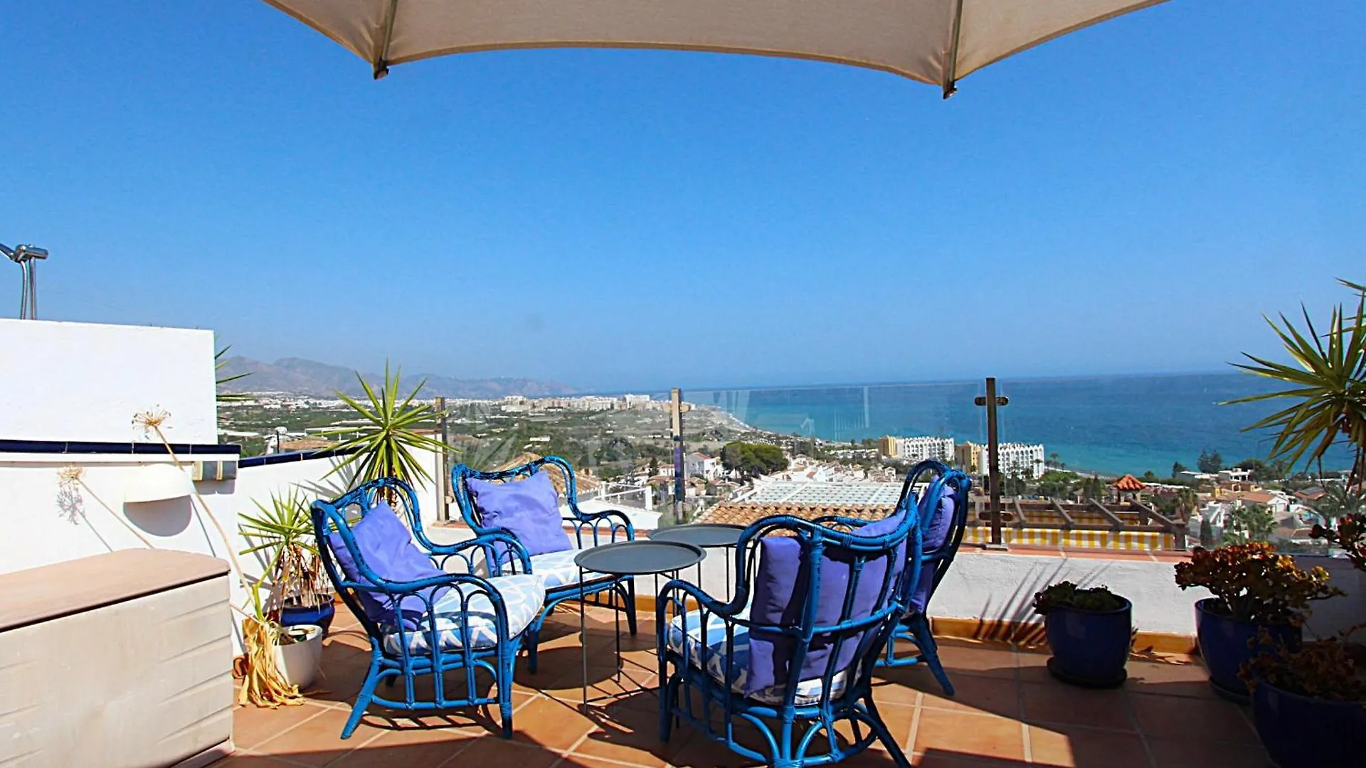 Stunning Views And Well Presented 2 Bed In Punta Lara Pc11 Villa Nerja Spain